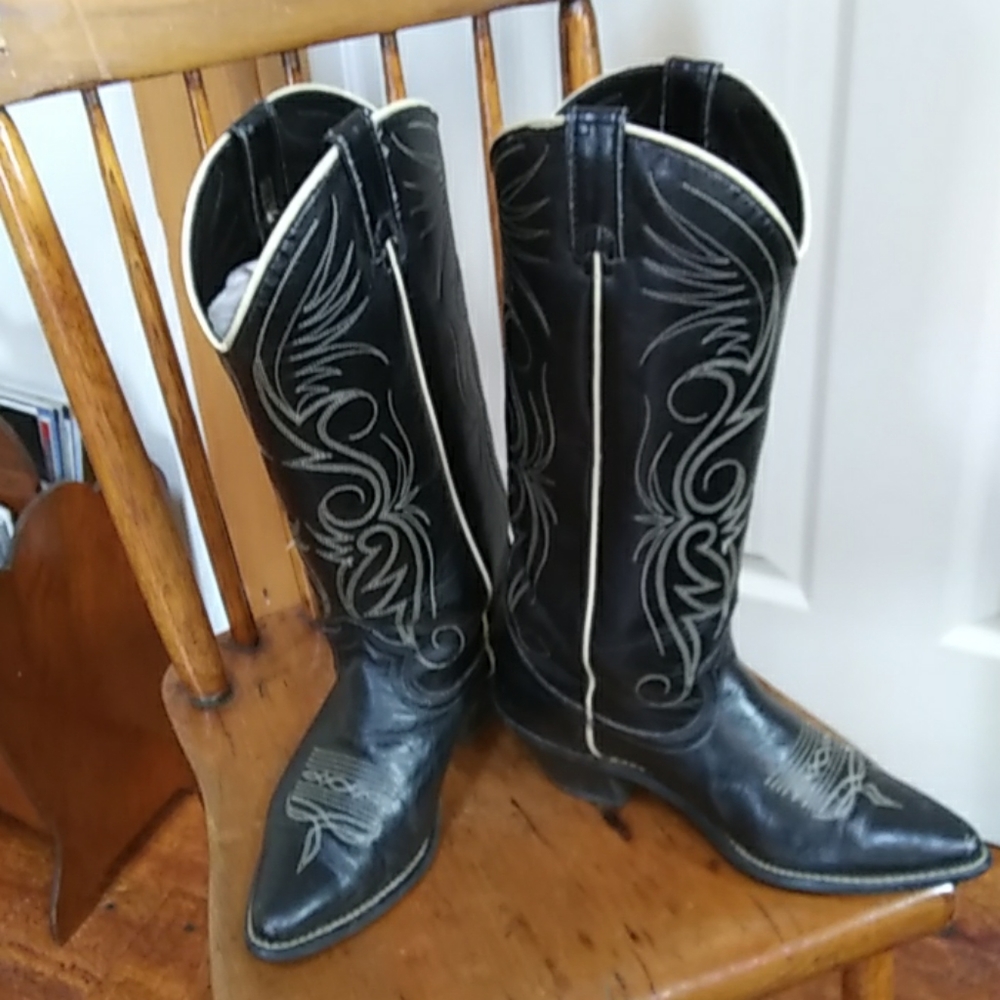 Black Western Boots